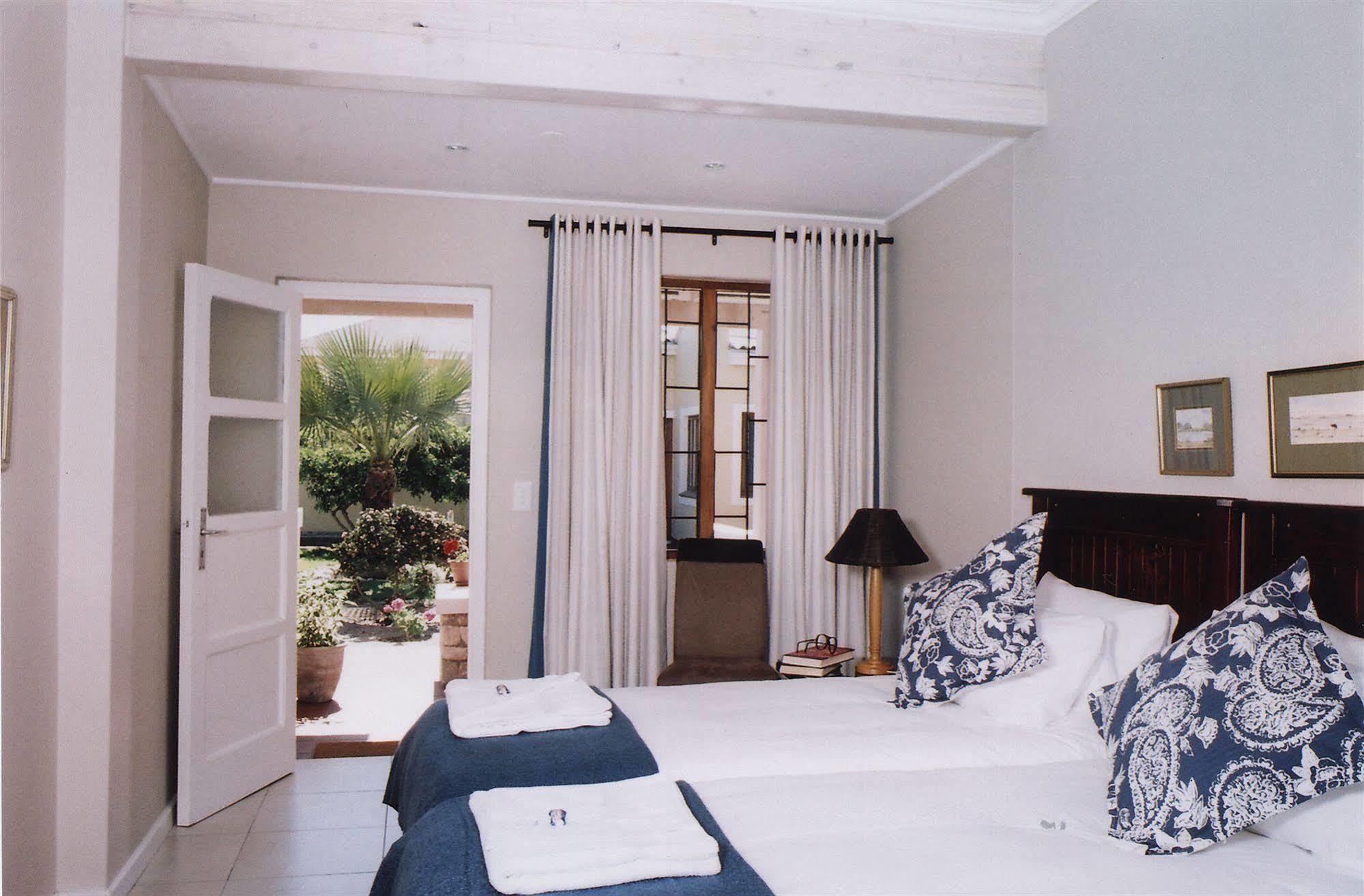 Cornerstone Guesthouse Swakopmund Exterior photo